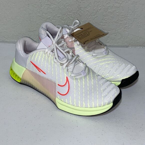 Nike Metcon 9 Women's Size 8.5 White Green CrossFit Training Shoes DZ2537-101 - Picture 2 of 8